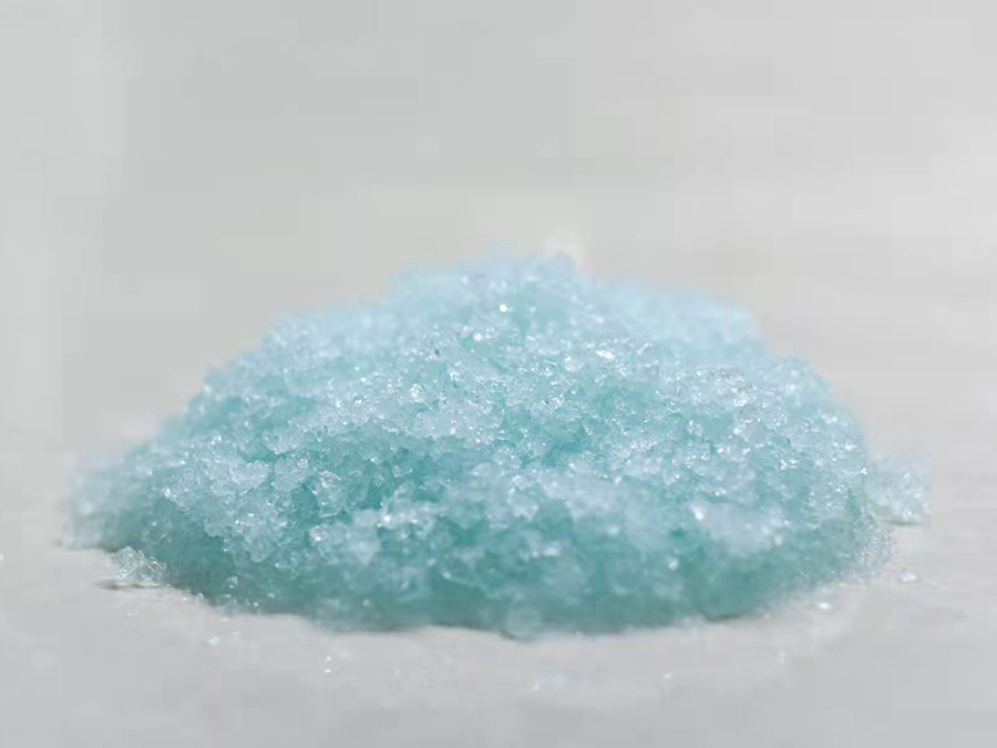 Instant sodium silicate